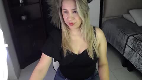 sheryl_jones online show from 10, 11, 2025