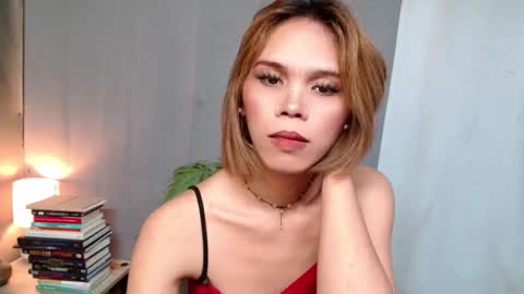 Snapshot of shes_notme chatting on 17, 1, 2026 Lana But you can spell it backwards online show from 17, 1, 2026