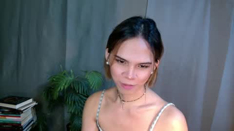 Snapshot of shes_notme chatting on 29, 3, 2026 Lana But you can spell it backwards online show from 29, 3, 2026