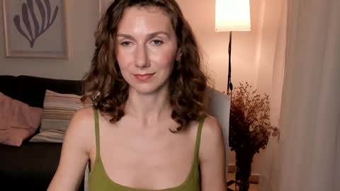 shesleepsnaked online show from 20, 1, 2025