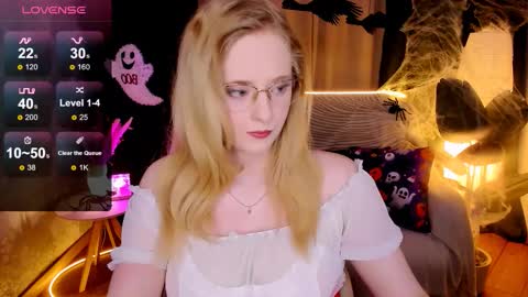 Hello guys my name is Aemilia online show from 2, 11, 2025