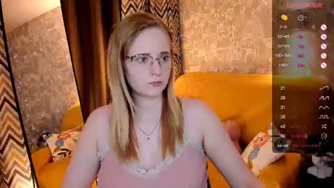 Snapshot of sheslinki chatting on 5, 6, 2026 Hello guys my name is Aemilia online show from 5, 6, 2026