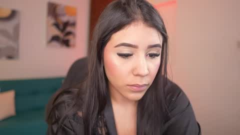 Sheyla Bakerr  online show from 2, 4, 2026