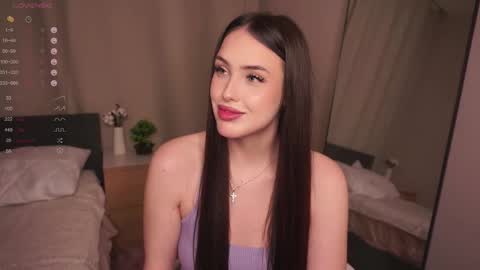 Snapshot of shilahillebrano chatting on 29, 11, 2025 Mia online show from 29, 11, 2025