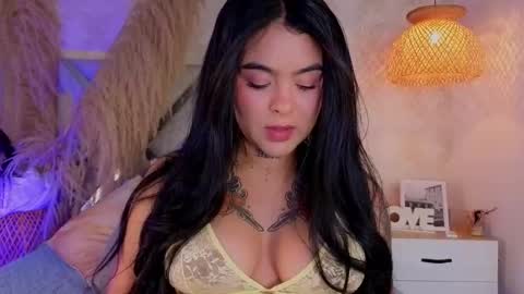 shimmer_lure online show from 6, 1, 2026