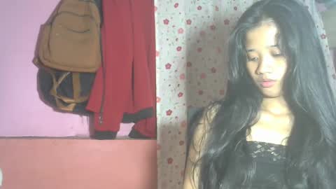 Snapshot of shimmering_kate chatting on 7, 1, 2025 shimmering_kate online show from 7, 1, 2025