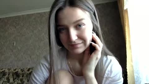 Jesica online show from 4, 3, 2025