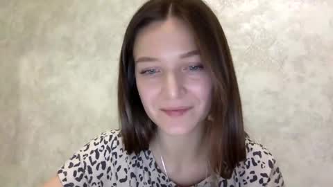 Snapshot of shining_pearl chatting on 4, 2, 2026 Jesica online show from 4, 2, 2026