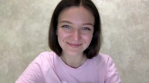 Snapshot of shining_pearl chatting on 4, 4, 2026 Jesica online show from 4, 4, 2026