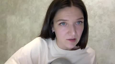 Snapshot of shining_pearl chatting on 8, 4, 2026 Jesica online show from 8, 4, 2026