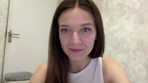 Snapshot of shining_pearl chatting on 19, 4, 2026 Jesica online show from 19, 4, 2026