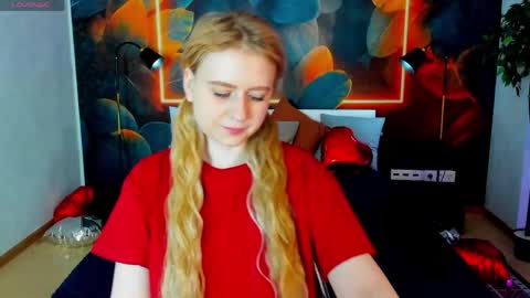 Snapshot of shiny_lisss chatting on 10, 4, 2026 Lisa online show from 10, 4, 2026