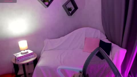 Snapshot of shiny_lisss chatting on 2, 5, 2026 Lisa online show from 2, 5, 2026