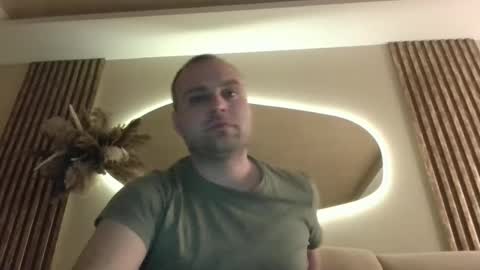 shmele_04 online show from 29, 11, 2025