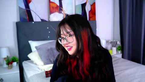 Snapshot of shonnabeed chatting on 4, 4, 2026 Naomi online show from 4, 4, 2026