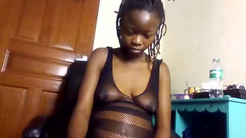 Snapshot of shortnswee254 chatting on 28, 3, 2026 shortnswee254 online show from 28, 3, 2026