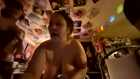 Snapshot of shorty920505 chatting on 14, 4, 2026 shorty920505 online show from 14, 4, 2026