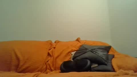 Snapshot of showherenow chatting on 19, 4, 2026 showherenow online show from 19, 4, 2026