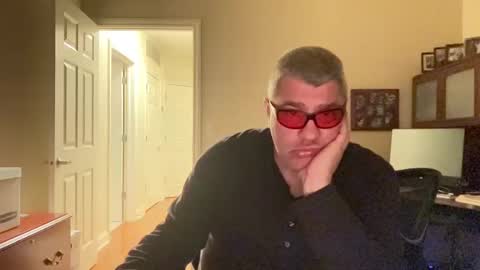 Snapshot of showmet chatting on 27, 12, 2024 Chicago Guy online show from 27, 12, 2024