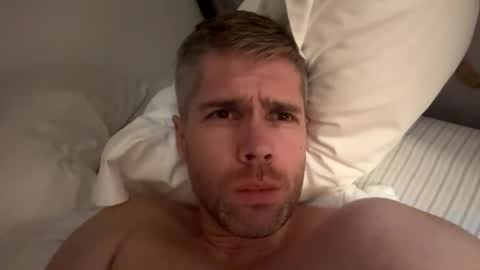 Snapshot of shreddylong chatting on 18, 11, 2025 shreddylong online show from 18, 11, 2025