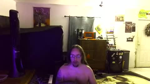 Snapshot of shredmancer chatting on 7, 5, 2026 shredmancer online show from 7, 5, 2026
