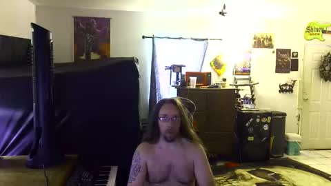 Snapshot of shredmancer chatting on 9, 5, 2026 shredmancer online show from 9, 5, 2026