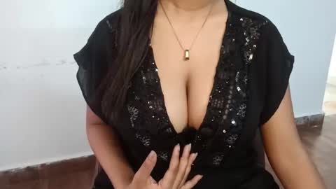 shreya_0 online show from 9, 3, 2026
