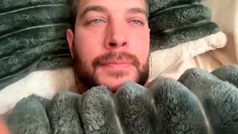 YeahBoi420 online show from 1, 2, 2025