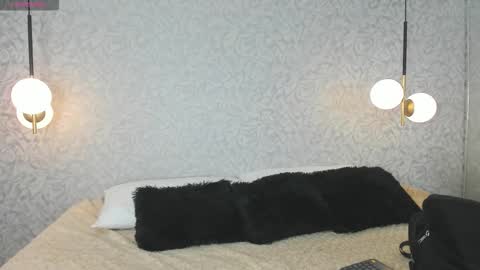 ZUMY ANGELS online show from 8, 11, 2025