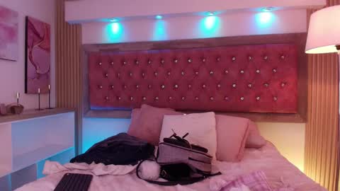 Snapshot of shy_cherry_ chatting on 4, 4, 2026 cherry online show from 4, 4, 2026