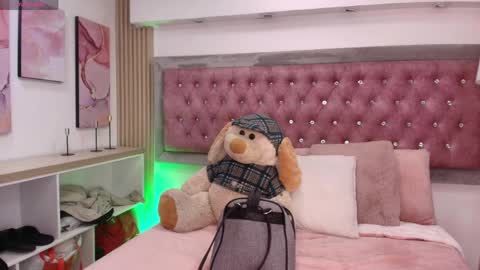 Snapshot of shy_cherry_ chatting on 10, 4, 2026 cherry online show from 10, 4, 2026