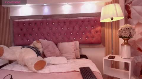 Snapshot of shy_cherry_ chatting on 14, 4, 2026 cherry online show from 14, 4, 2026