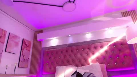 Snapshot of shy_cherry_ chatting on 18, 4, 2026 cherry online show from 18, 4, 2026