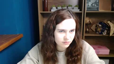 shy_lil online show from 15, 12, 2025