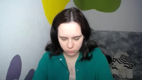 Snapshot of shy_lil chatting on 6, 1, 2026 shy_lil online show from 6, 1, 2026