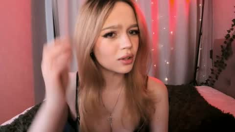 Snapshot of shy_meowmegan chatting on 26, 3, 2026 Megan 3 online show from 26, 3, 2026