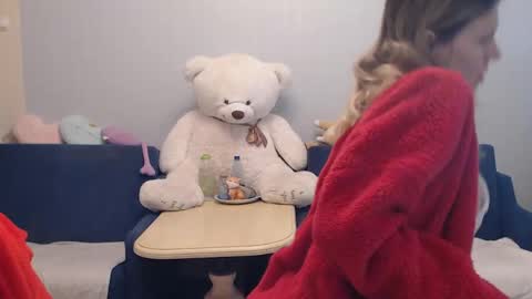 Snapshot of shy_moony chatting on 29, 5, 2026 just Alex online show from 29, 5, 2026