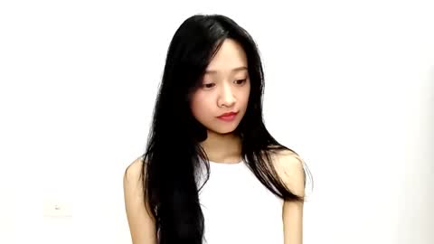 Snapshot of shy_pink_doll chatting on 24, 4, 2026 shy_pink_doll online show from 24, 4, 2026