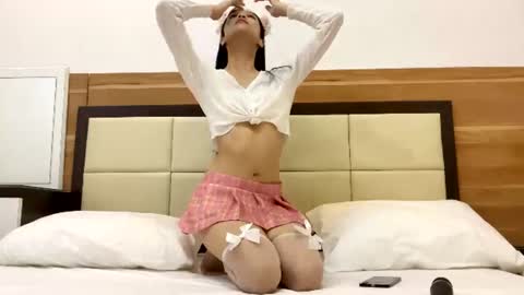 shy_pink_doll online show from 19, 6, 2026