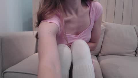 Snapshot of shy_schoolgirl_ chatting on 24, 1, 2025 shy_schoolgirl_ online show from 24, 1, 2025