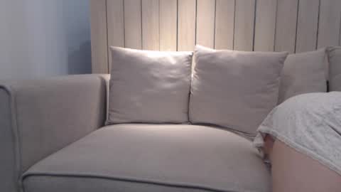Snapshot of shy_schoolgirl_ chatting on 9, 2, 2025 shy_schoolgirl_ online show from 9, 2, 2025