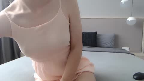 Snapshot of shy_schoolgirl_ chatting on 16, 9, 2025 shy_schoolgirl_ online show from 16, 9, 2025