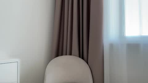 shy_schoolgirl_ online show from 1, 2, 2026