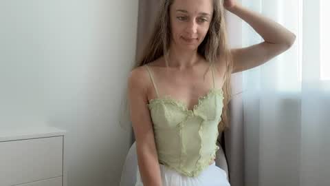 Snapshot of shy_schoolgirl_ chatting on 30, 6, 2026 shy_schoolgirl_ online show from 30, 6, 2026