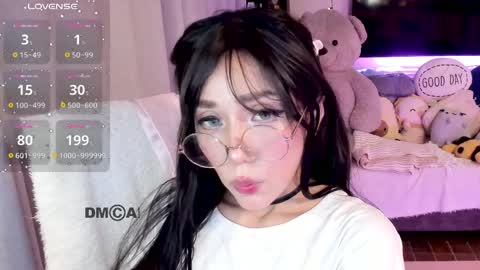 Snapshot of shyangie24 chatting on 31, 3, 2026 Angeline 3 independent come here when am horny... online show from 31, 3, 2026