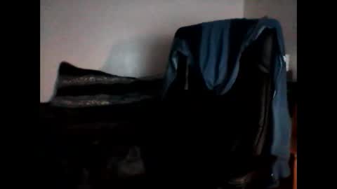 Snapshot of shyboyhugecum2020 chatting on 3, 1, 2025 shyboyhugecum2020 online show from 3, 1, 2025