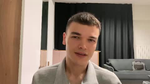 Cut Twunk Boy online show from 13, 6, 2026