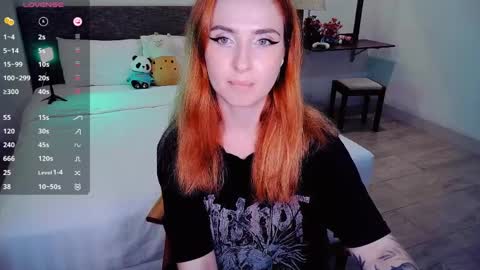 Snapshot of shyfoxxxy chatting on 6, 4, 2026 Effie online show from 6, 4, 2026