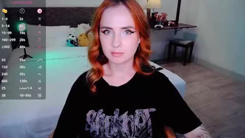 Snapshot of shyfoxxxy chatting on 11, 4, 2026 Effie online show from 11, 4, 2026