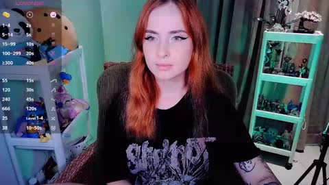 Snapshot of shyfoxxxy chatting on 18, 4, 2026 Effie online show from 18, 4, 2026